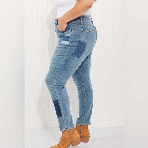 Patch Boyfriend Jeans - Picture 5 of 7